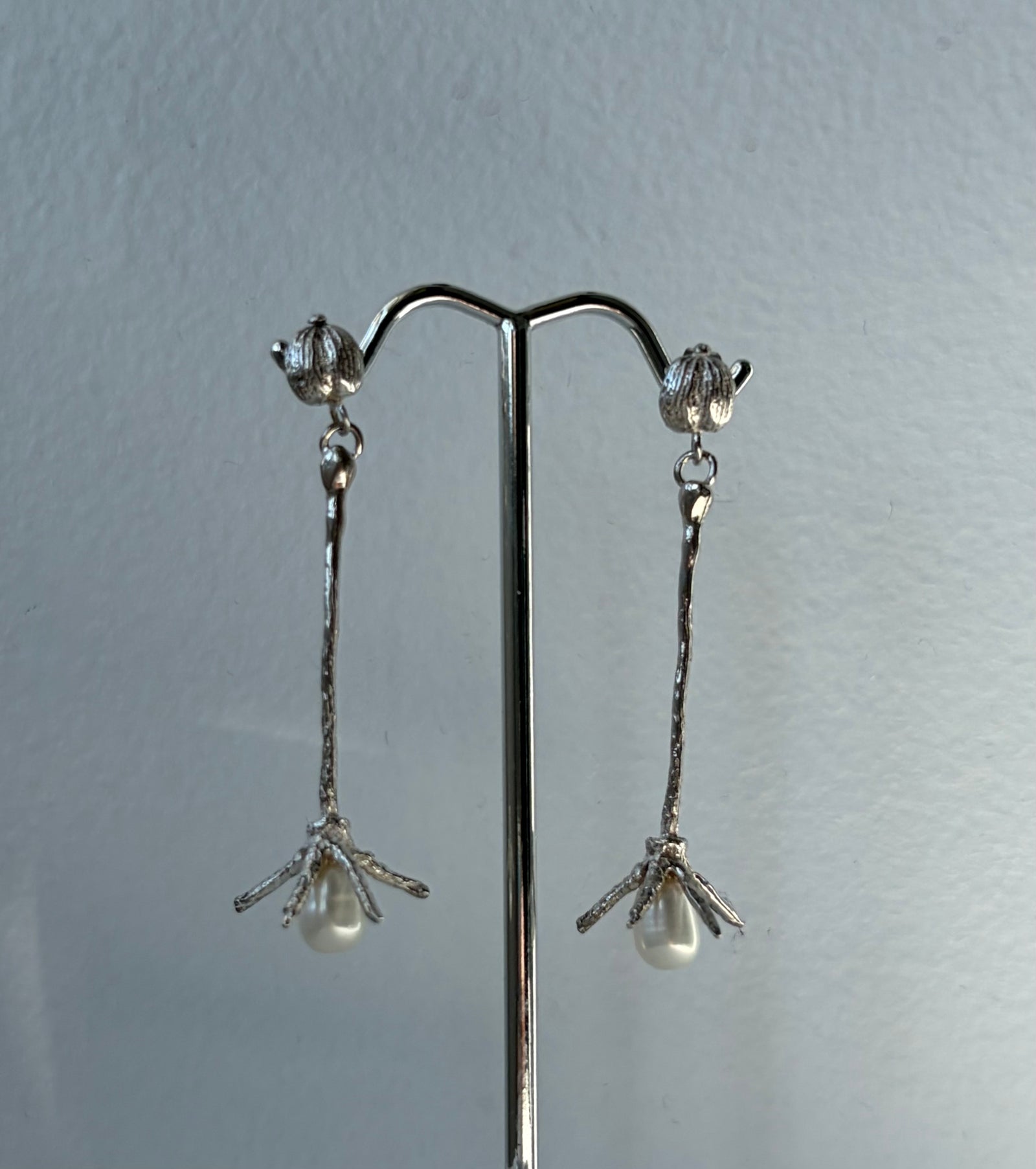 Peggy Logan - jewellery - Rododendron Pearl Earrings