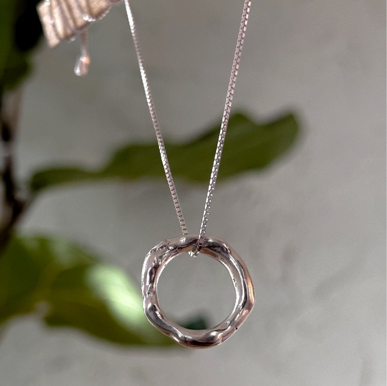 Evenflow Studios - jewellery - Flow Necklace