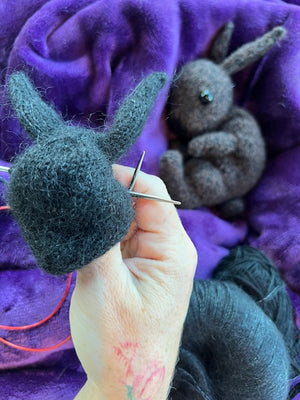 Knitted Rabbit | Amy Vervoort | April 1, 8, 15, 22, 2025 | 9:30am to 12:30pm