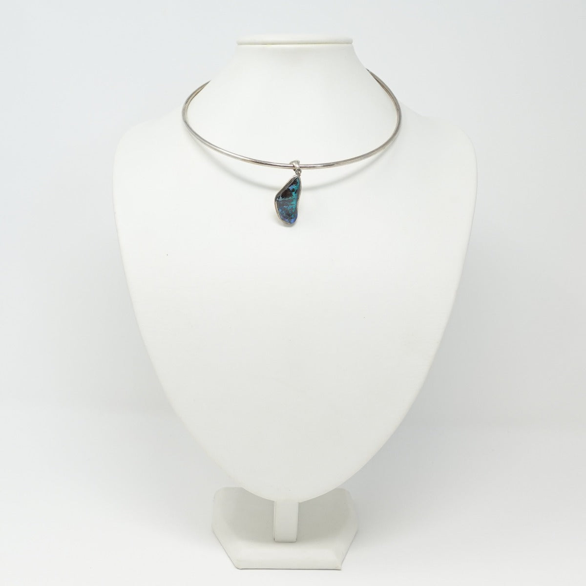 Jonathan Rout - Silver choker necklace - Opal  pendant